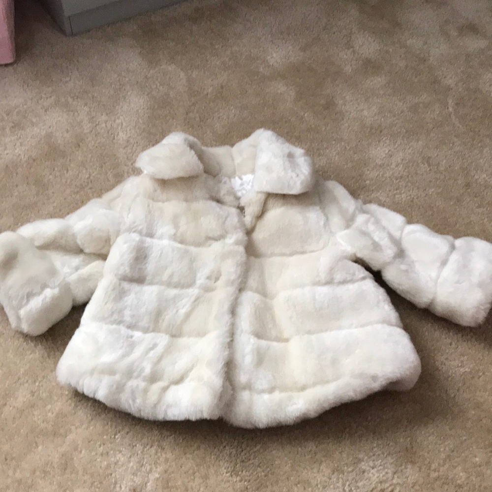 Baby gap faux fur coat